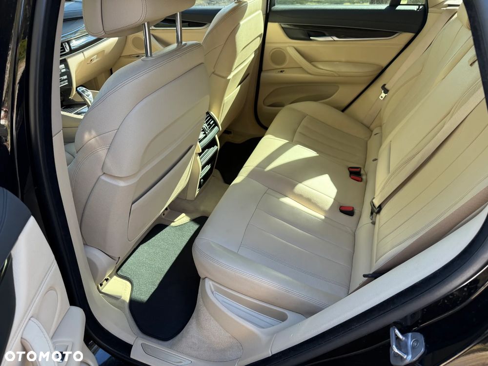 BMW X6 xDrive30d - 33