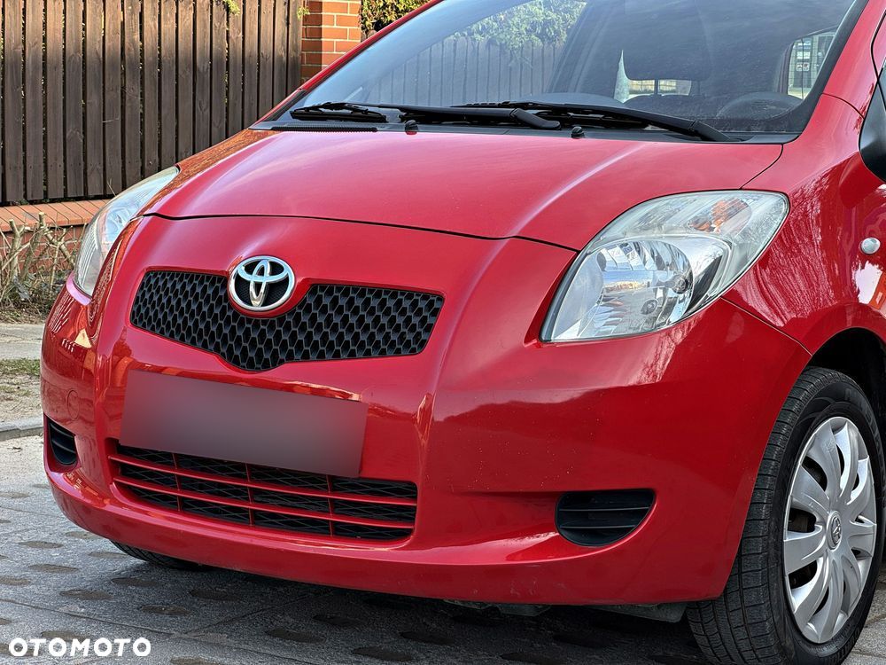 Toyota Yaris 1.0 Luna A/C - 2