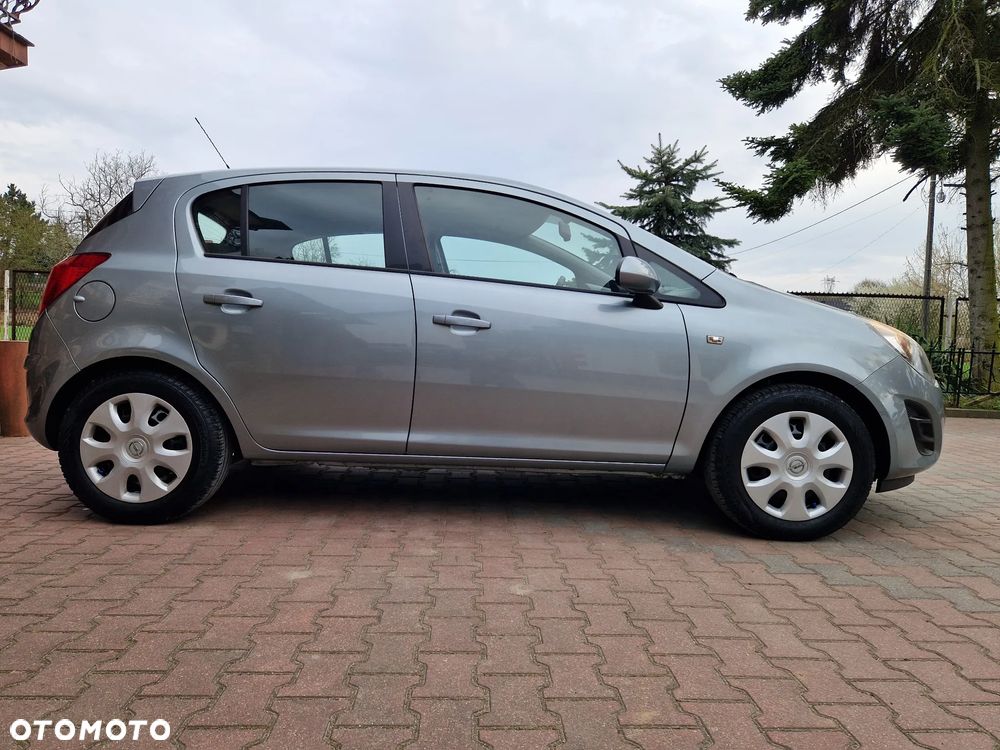 Opel Corsa 1.2 16V Enjoy - 10
