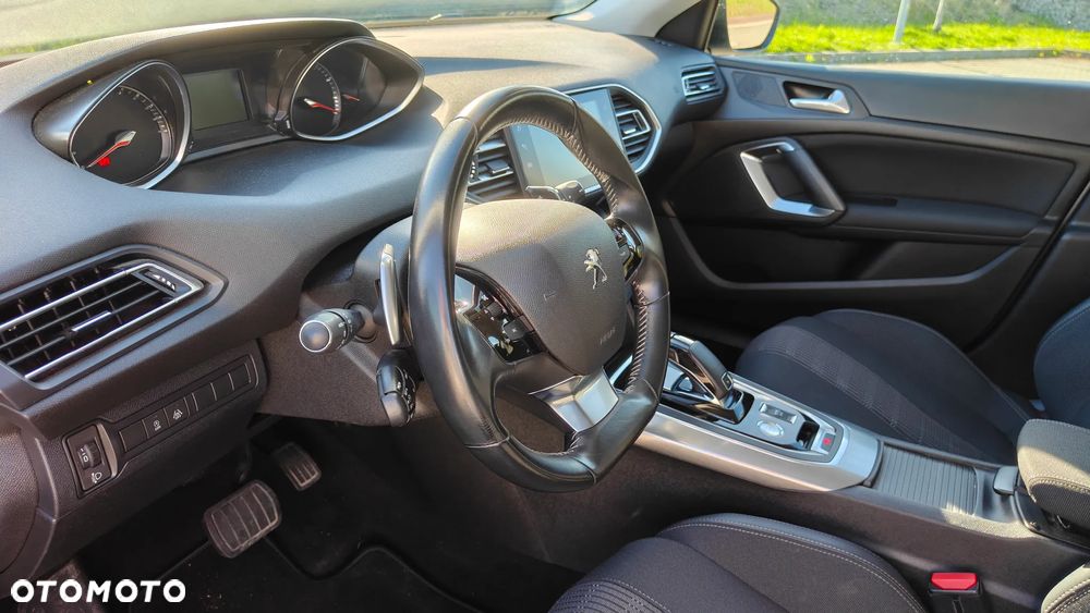 Peugeot 308 PureTech 130 GPF EAT8 Stop & Start Allure - 14