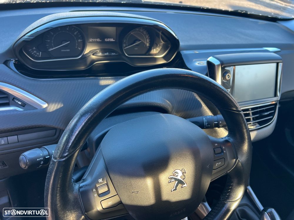Peugeot 2008 1.2 PureTech Style - 14