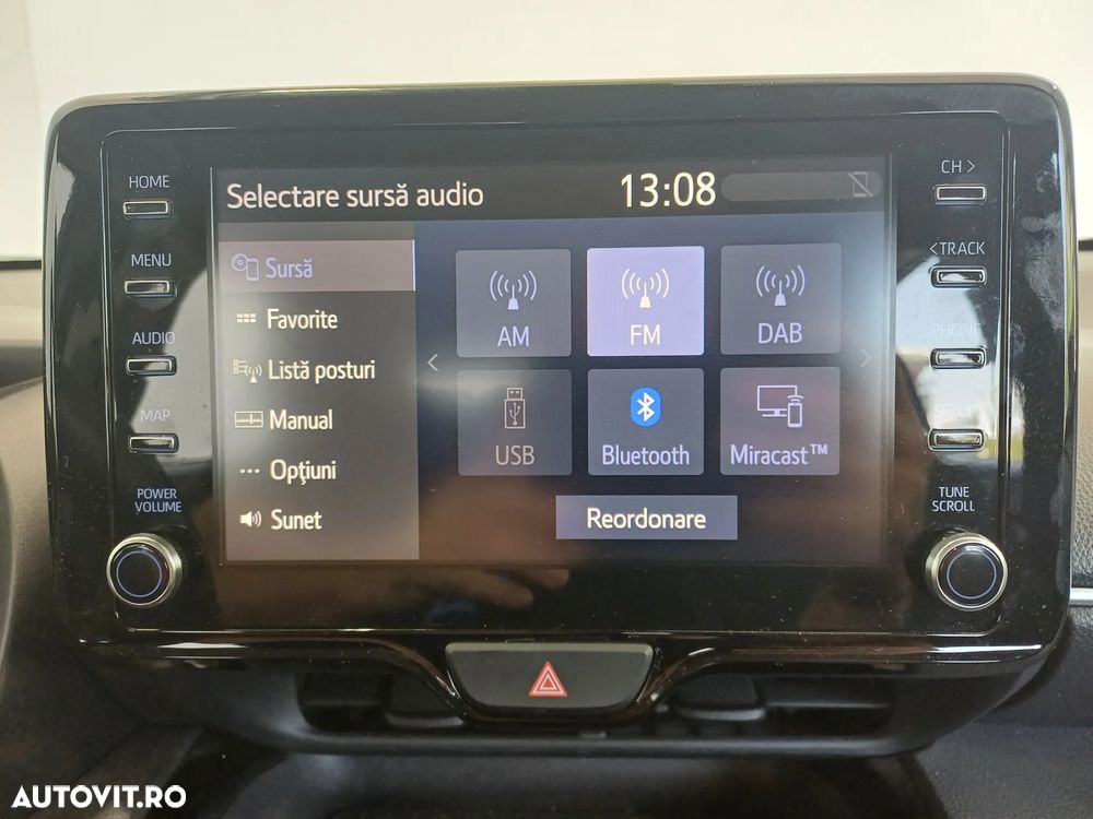 Toyota Yaris 1.5 VVT-i HSD Exclusive Style - 23