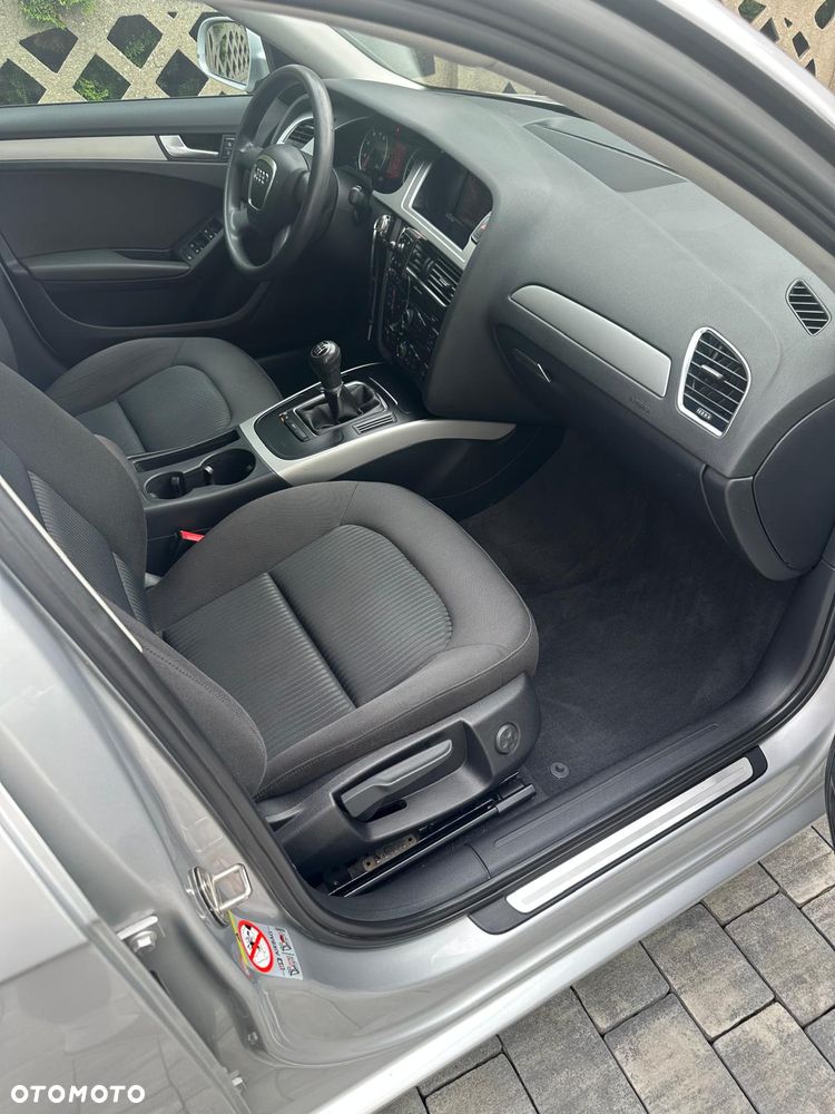 Audi A4 Avant 1.8 TFSI Attraction - 24