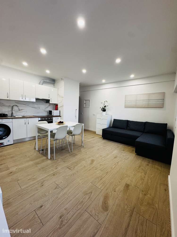 Apartamento T1 - Portimão - frente á marina - Grande imagem: 5/14