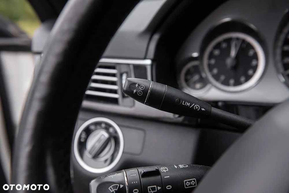 Mercedes-Benz Klasa E 350 CDI BlueEff Avantgarde - 21