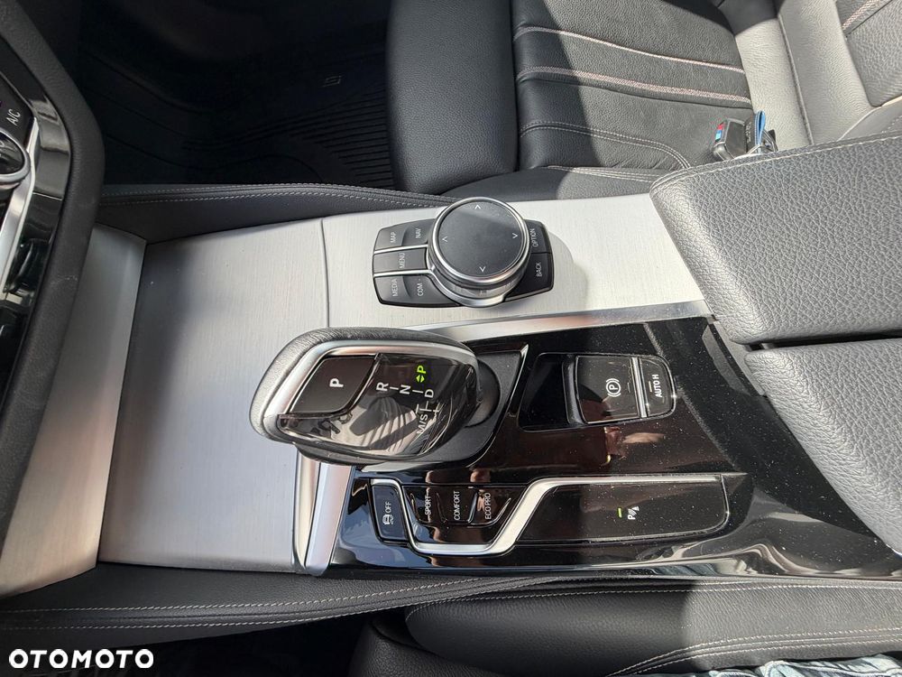 BMW Seria 5 530d xDrive M Sport Edition - 18