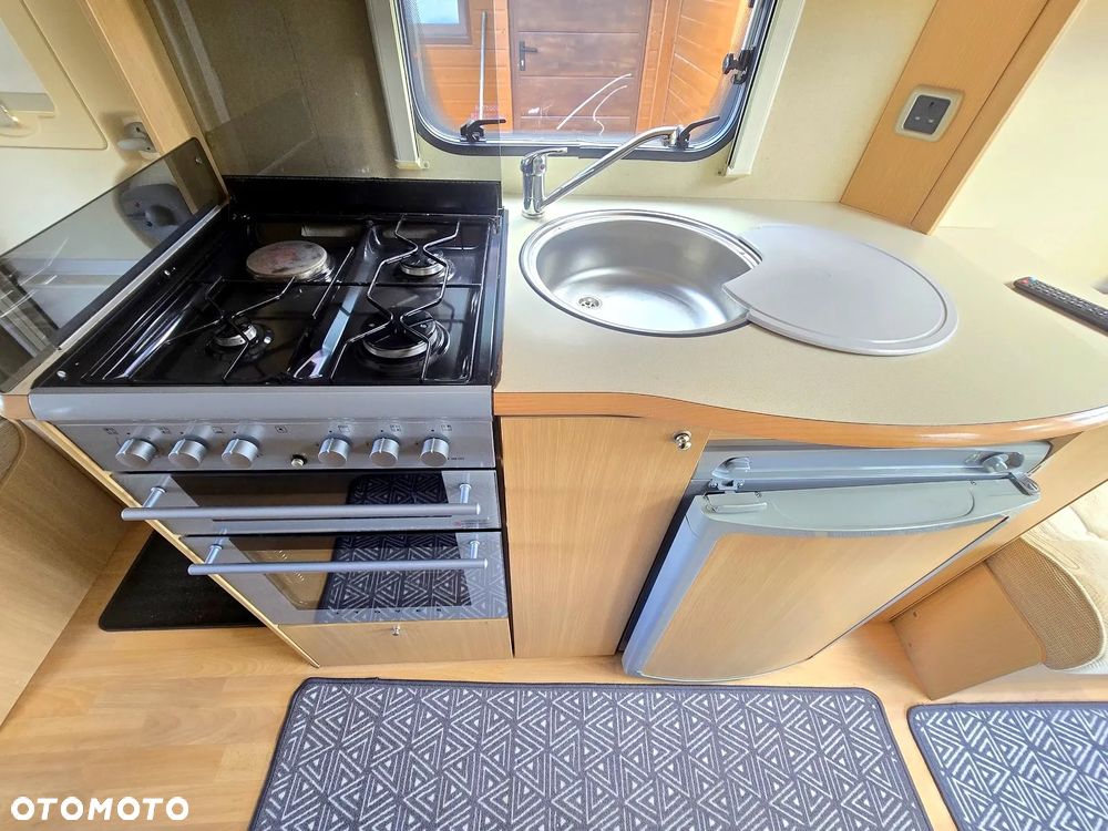SWIFT Abbey Vogue 530 - 12