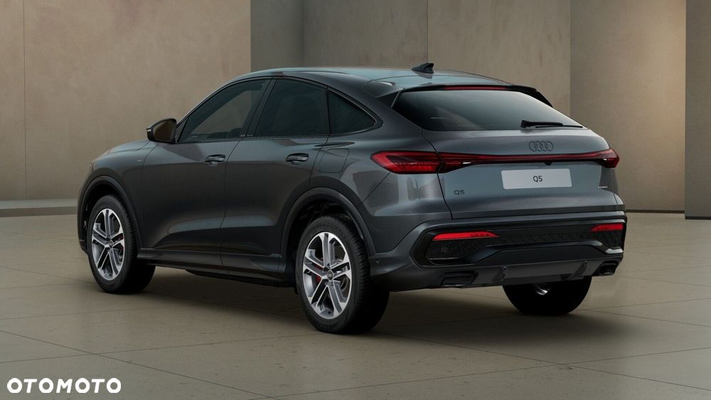 Audi Q5 Sportback - 3