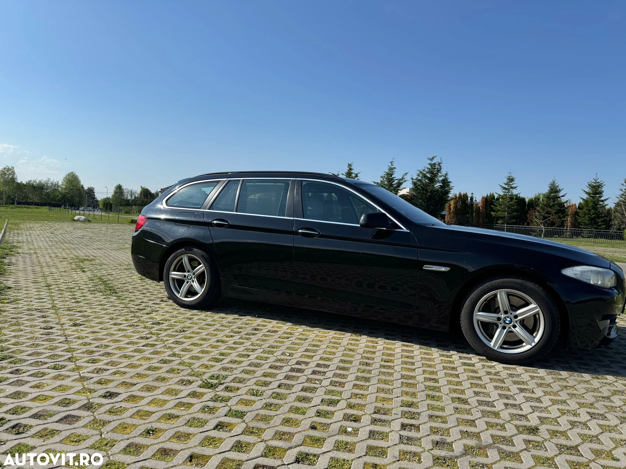 BMW Seria 5 525d Touring Aut. - 6