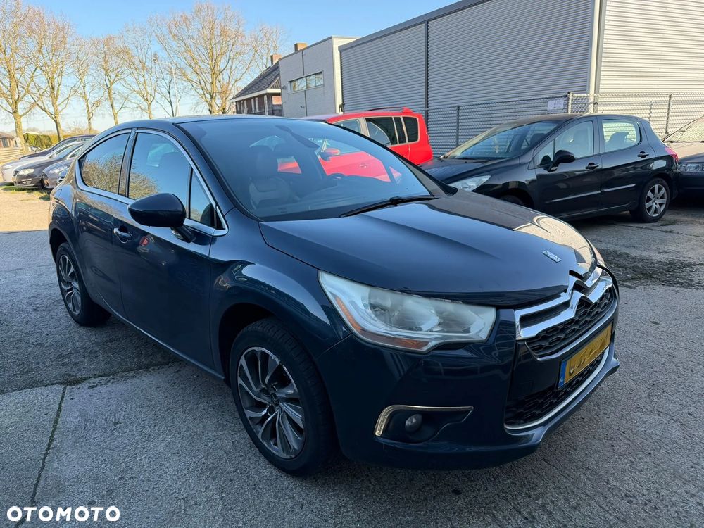 Citroën DS4 1.6 VTi SoChic - 8