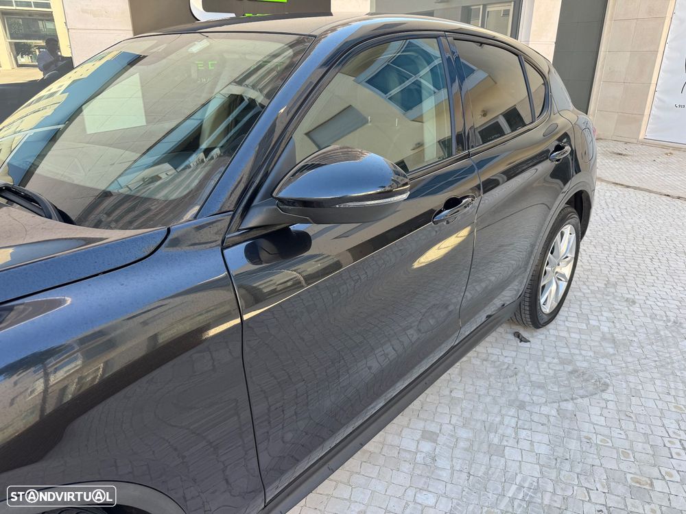 Alfa Romeo Stelvio 2.2 D Super AT8 - 4