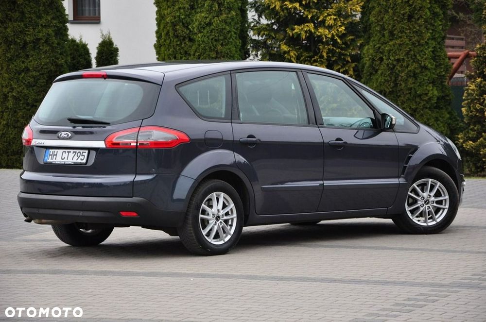 Ford S-Max - 16