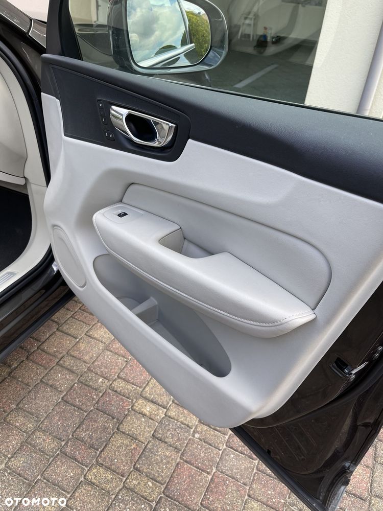 Volvo XC 60 D5 SCR AWD Inscription - 35