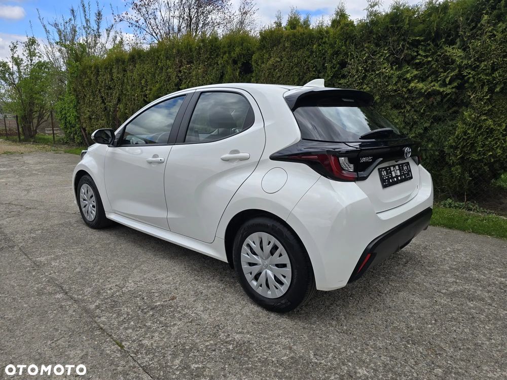 Toyota Yaris Hybrid 1.5 Selection Style - 4