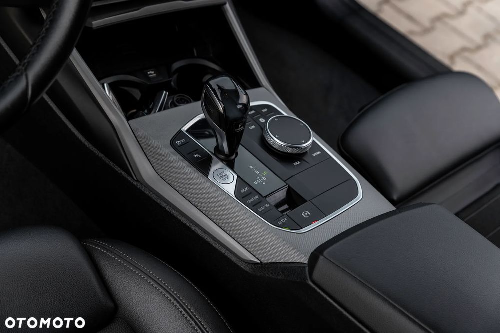 BMW Seria 3 320d xDrive Sport Line Shadow - 34