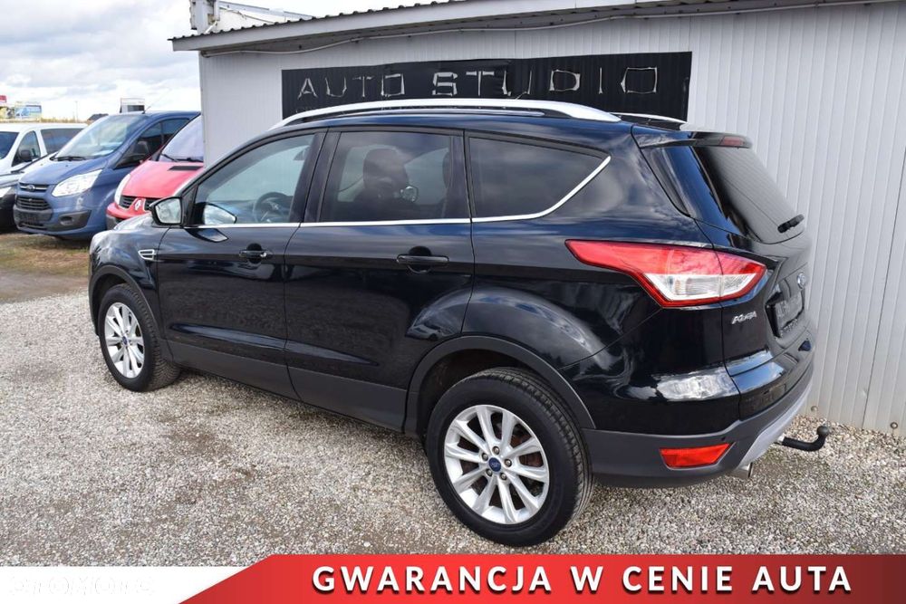 Ford Kuga 2.0 TDCi 2x4 Titanium - 4