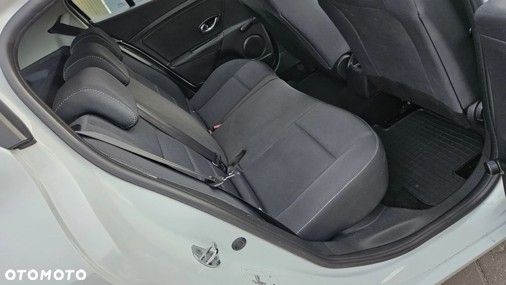 Renault Megane 1.6 16V 110 Night and Day - 21