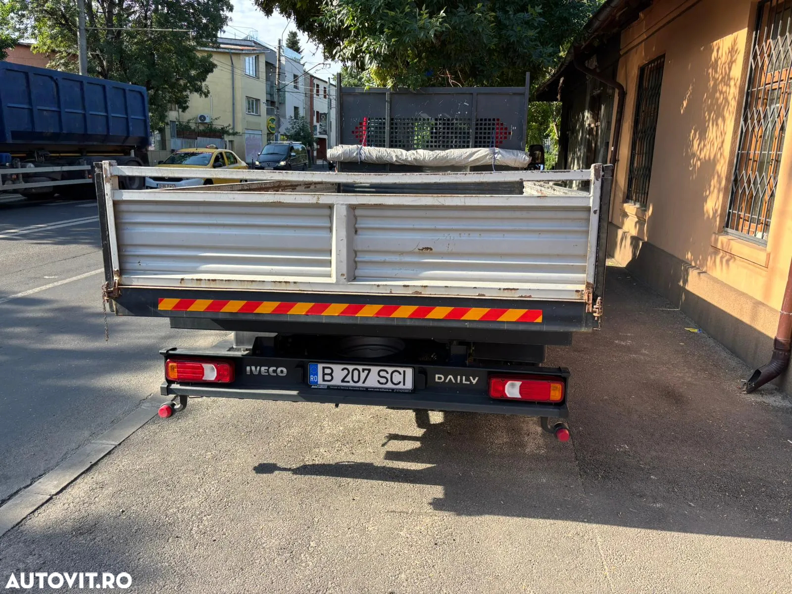 Iveco Massif - 7