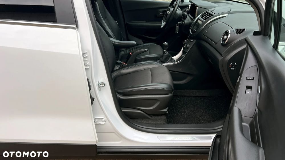 Chevrolet Trax 1.4T AWD LT+ - 23