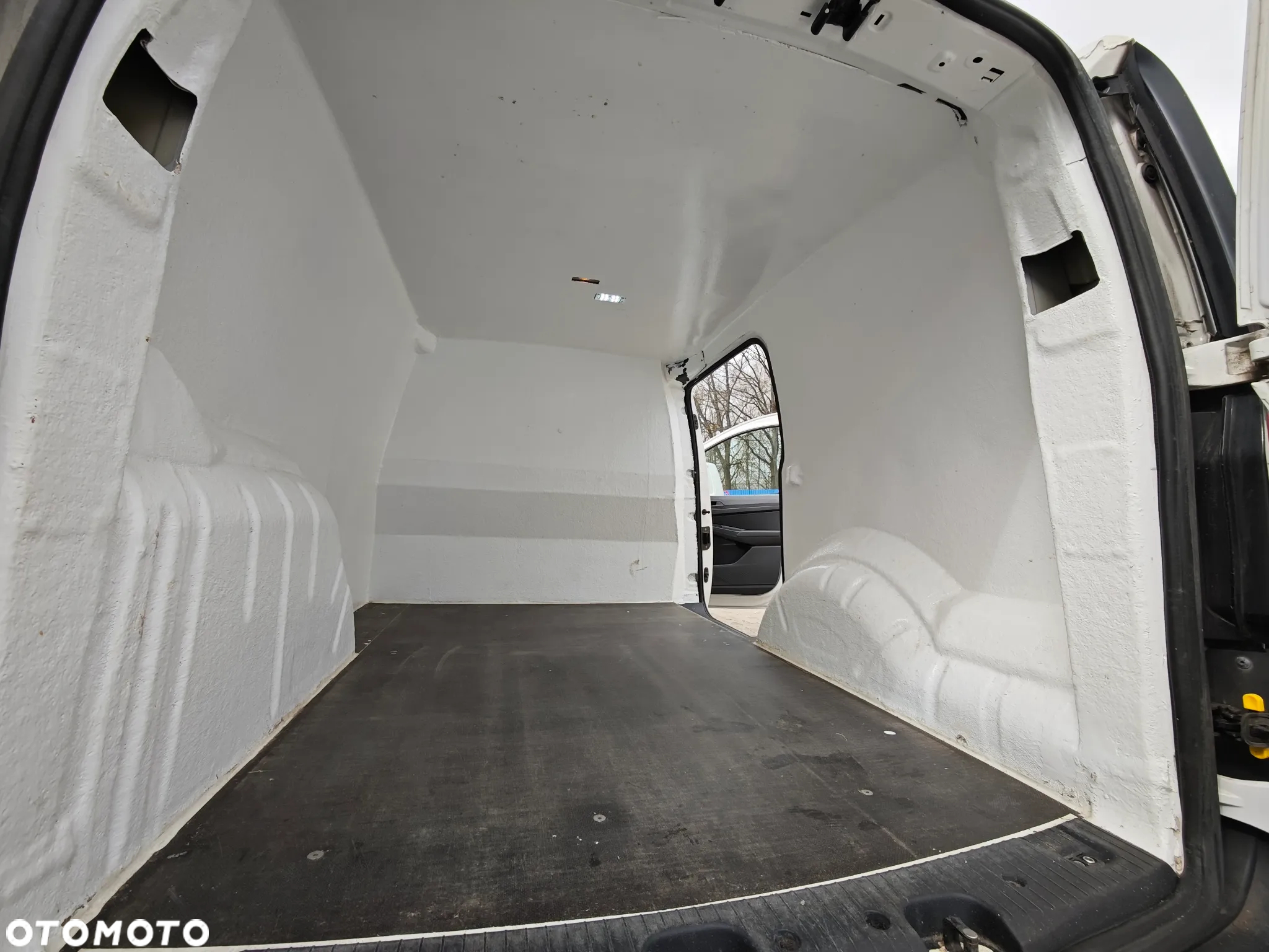 Volkswagen Caddy - 5