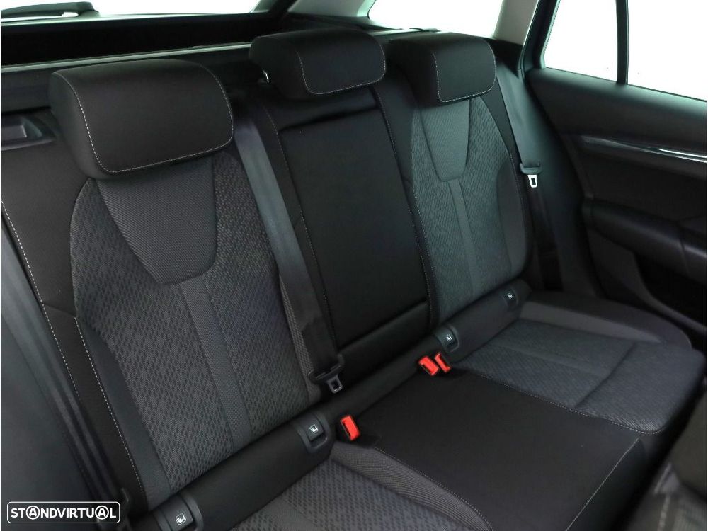 Skoda Octavia Break - 17