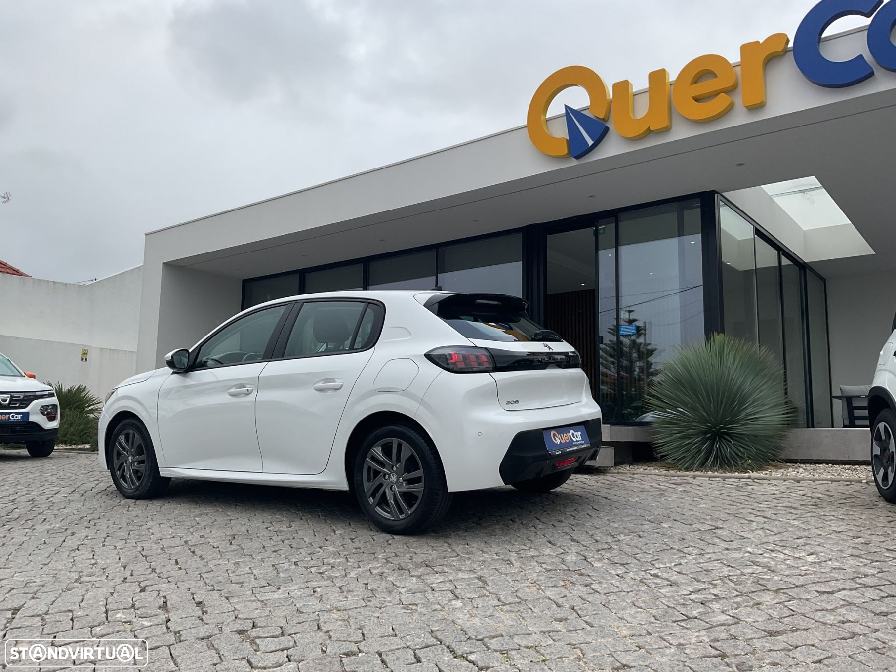 Peugeot 208 1.2 PureTech Active - 12