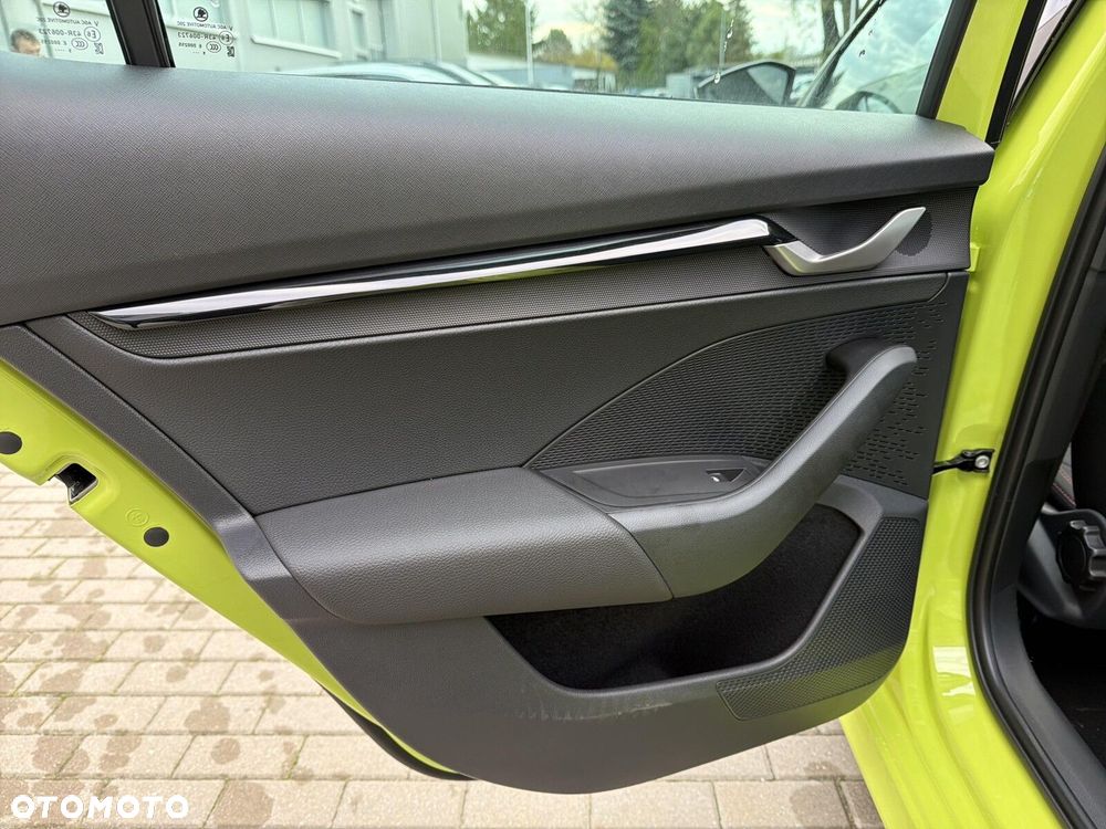 Skoda Octavia 2.0 TSI RS DSG - 23