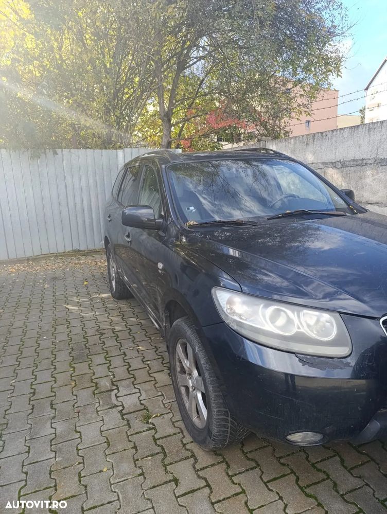Hyundai Santa Fe - 3