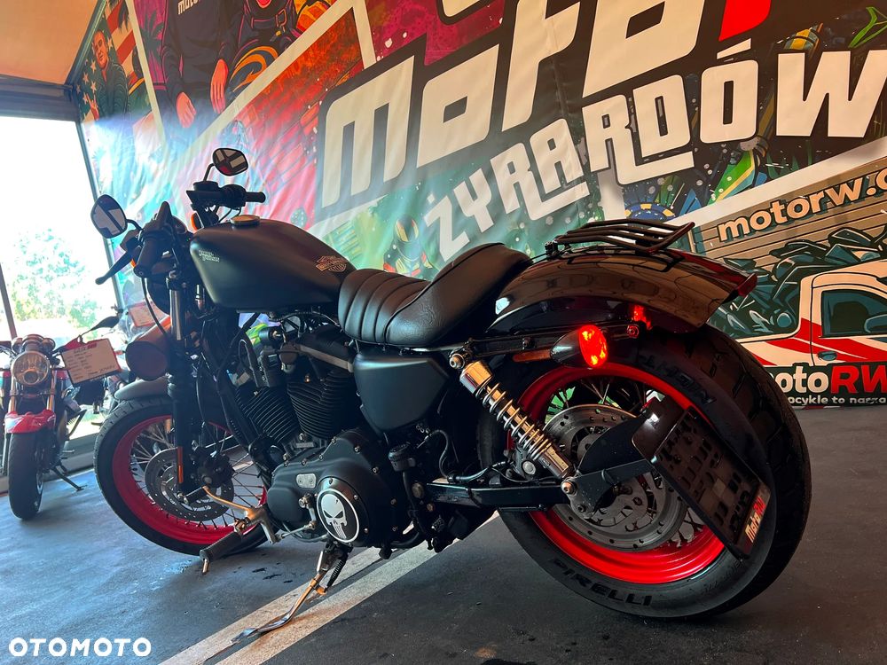 Harley-Davidson Sportster Iron 883 - 24