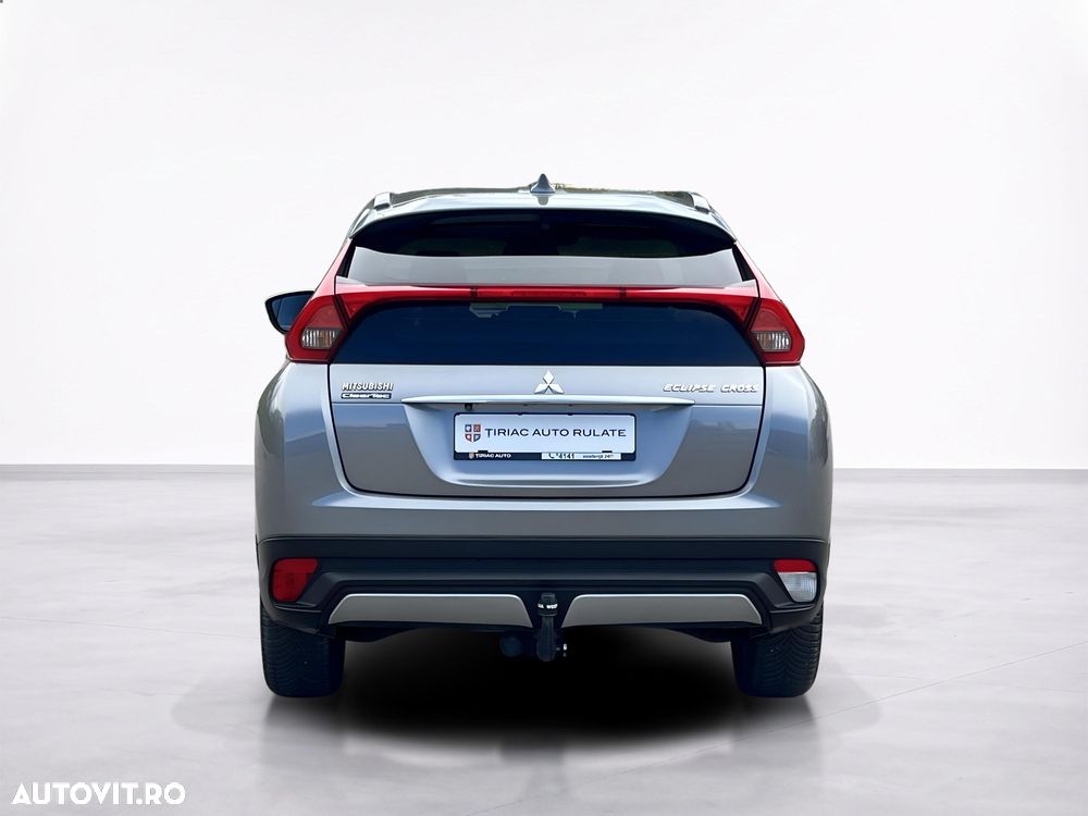 Mitsubishi Eclipse-Cross - 5