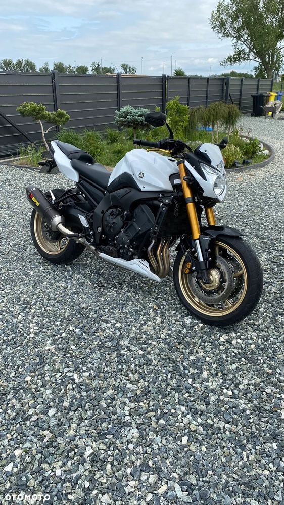 Yamaha FZ8 - 12