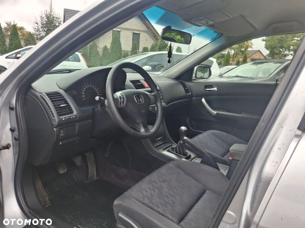 Honda Accord Tourer 2.0 i Sport - 18