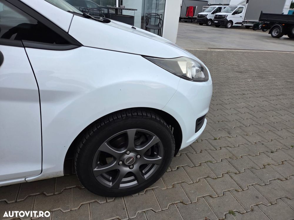 Ford Fiesta 1.0 Start Stop Titanium - 9