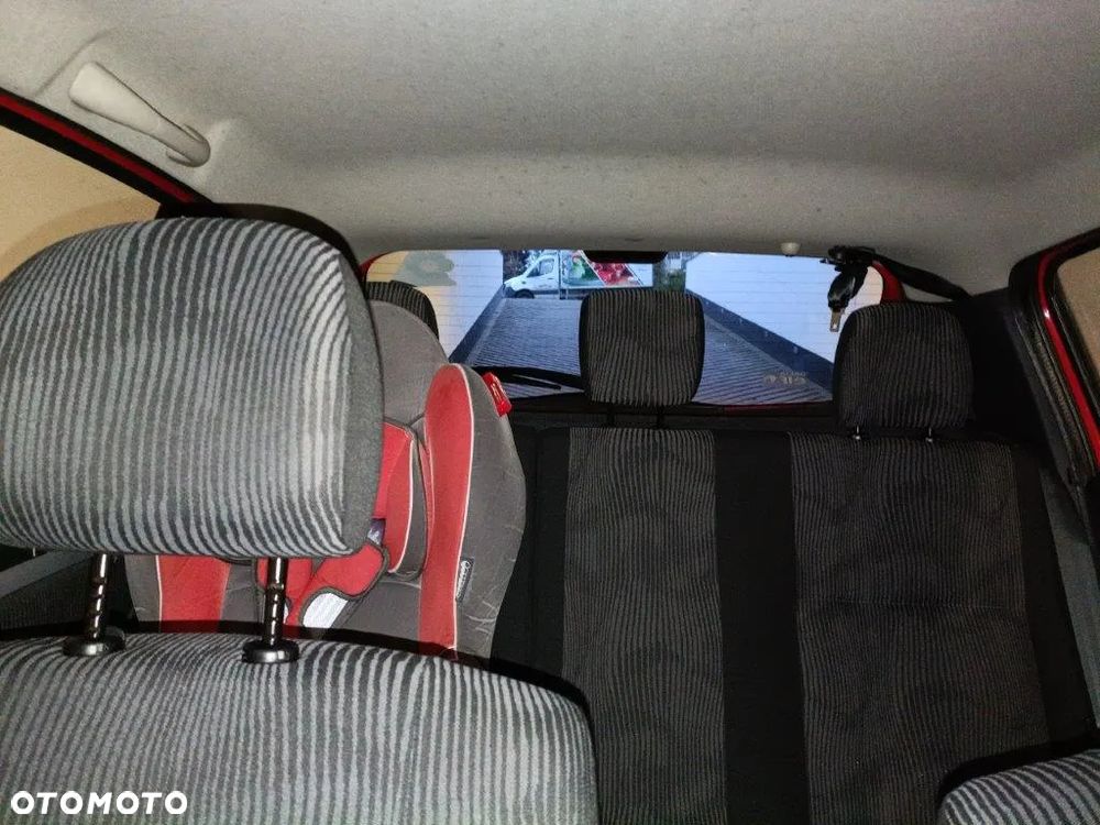 Dacia Sandero 1.4 Laureate - 11