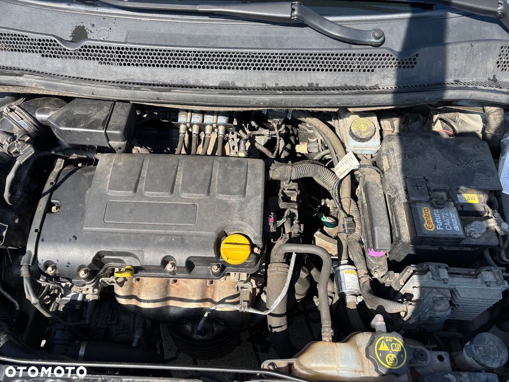 Opel Corsa 1.4 120 Lat S&S - 16