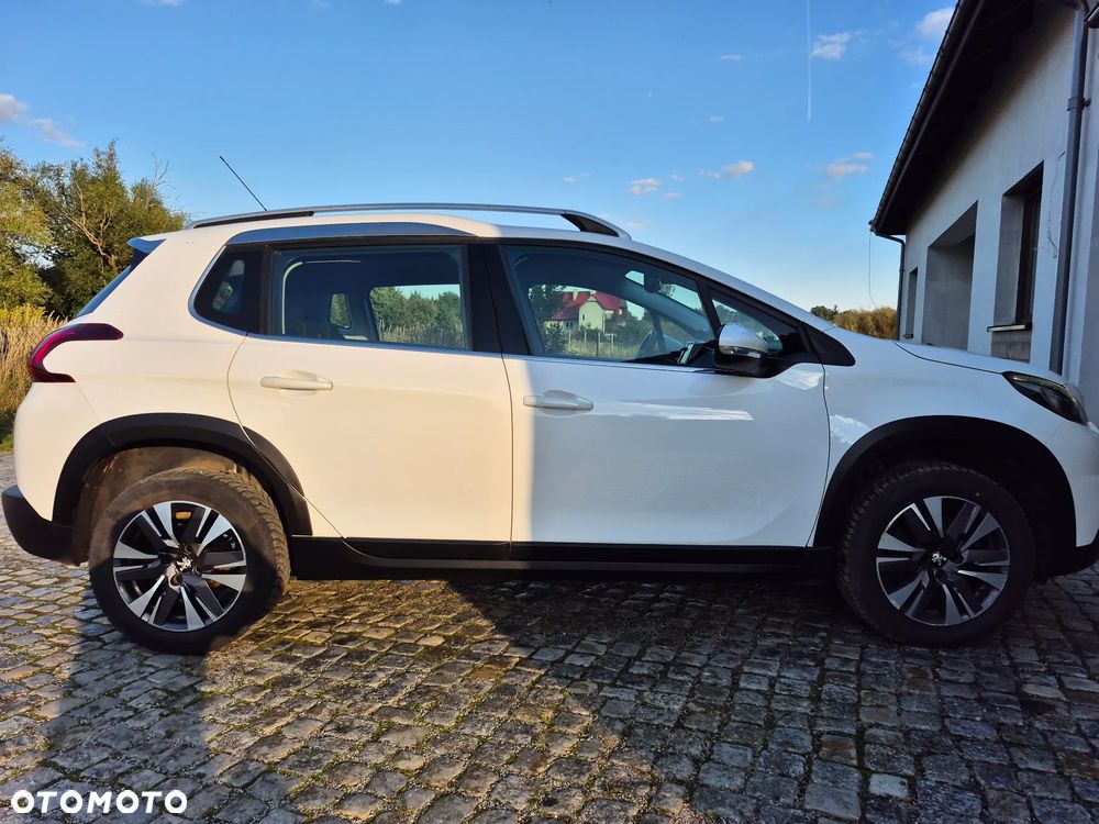 Peugeot 2008 1.6 BlueHDi Allure - 17