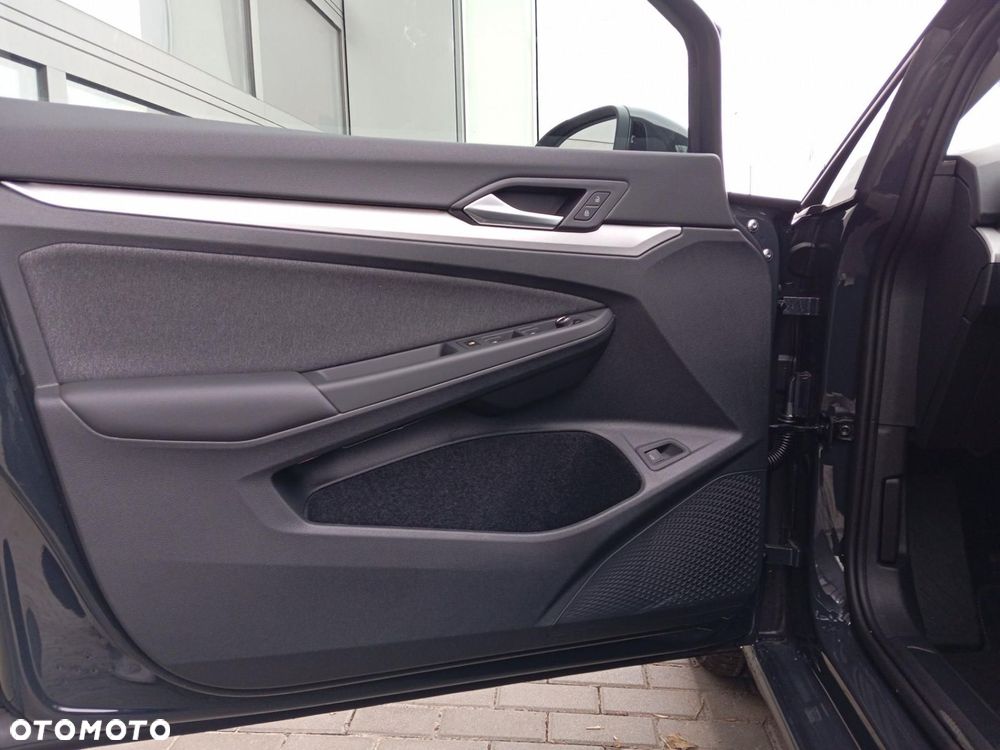 Volkswagen Golf - 17