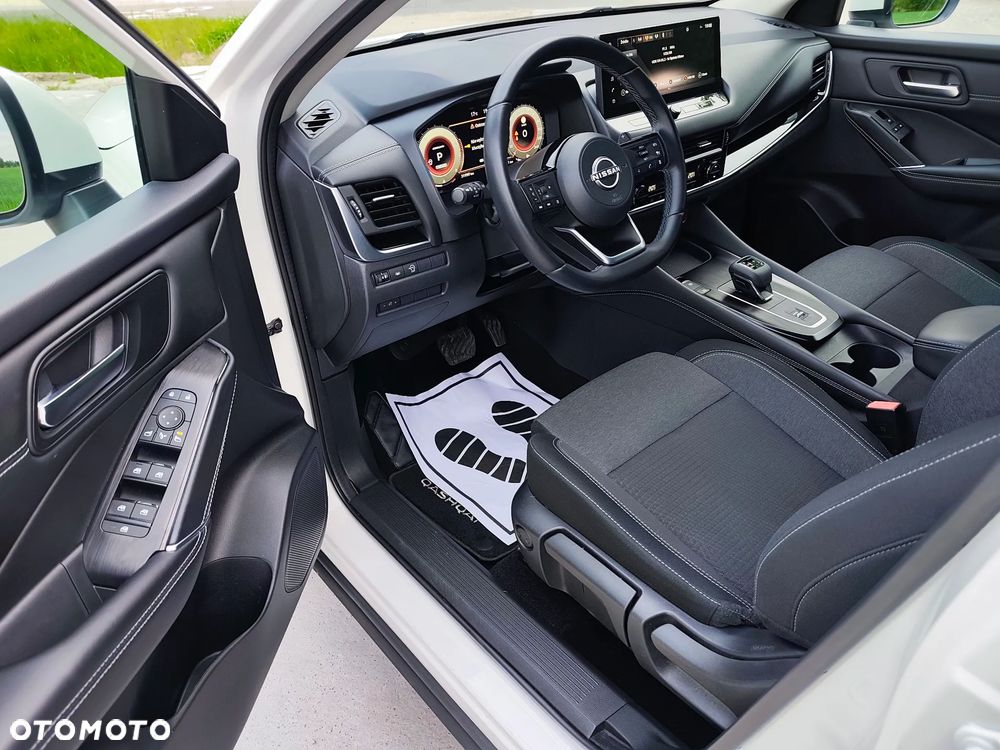 Nissan Qashqai 1.3 DIG-T MHEV N-Connecta Xtronic - 4
