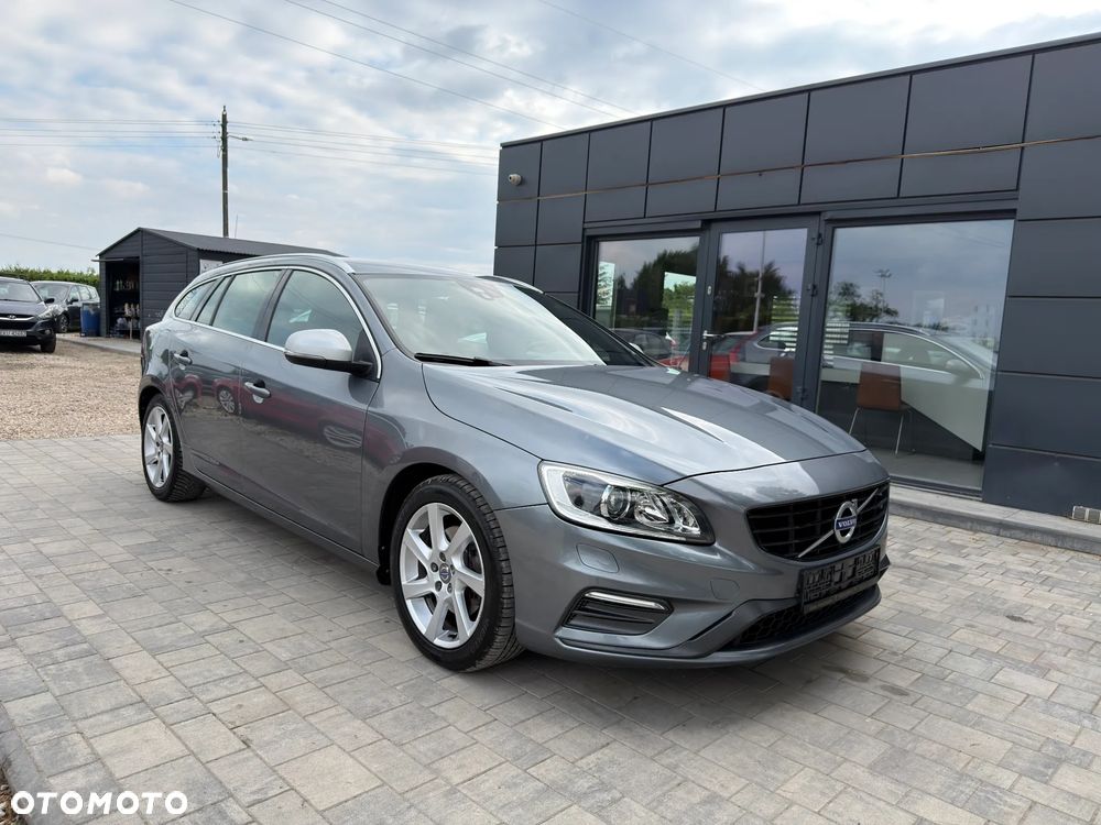 Volvo V60 D3 Drive-E R-Design Momentum - 5