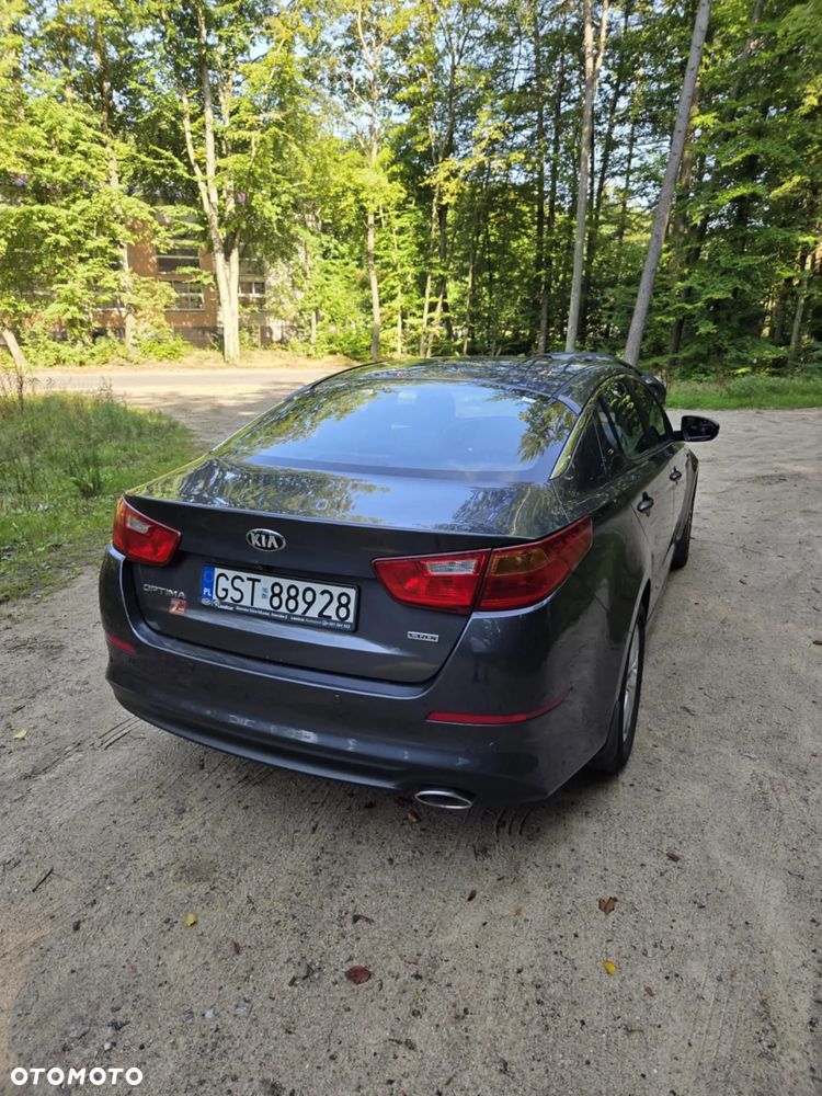 Kia Optima - 12