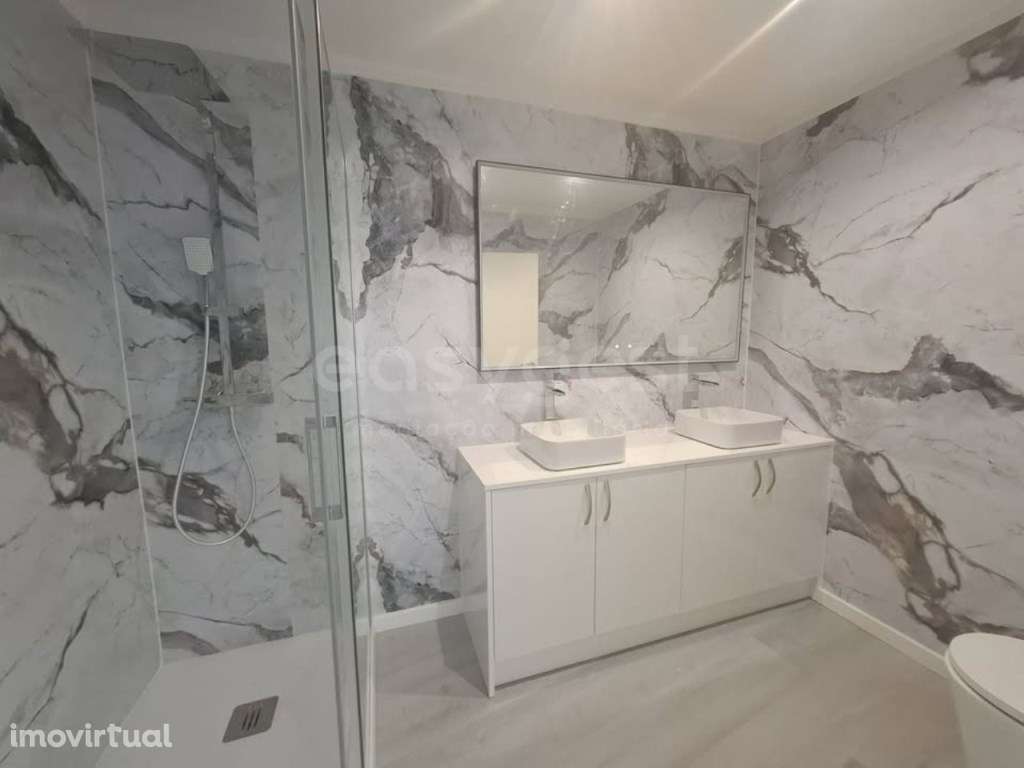 Apartamento T4 no centro de Braga, totalmente remodelado e com vist... - Grande imagem: 5/14