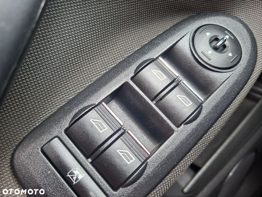 Ford Kuga 2.0 TDCi Titanium - 14