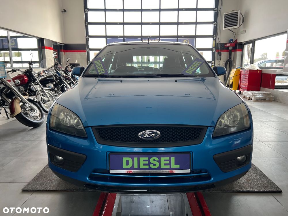 Ford Focus 1.6 TDCi DPF Ambiente - 13