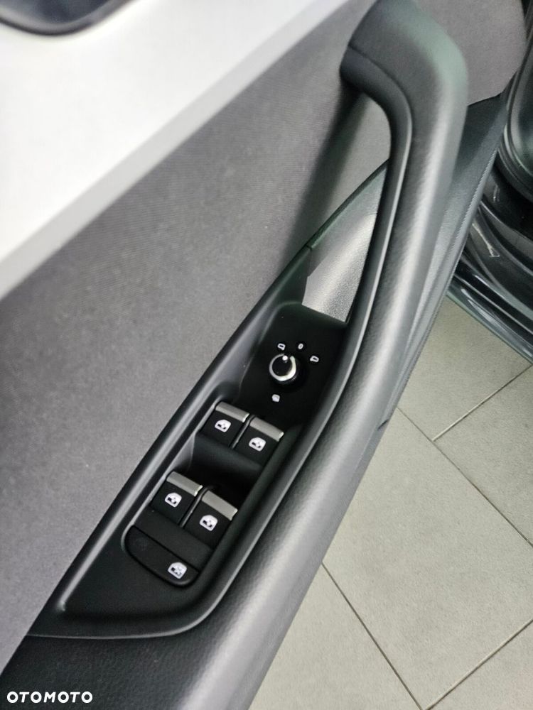 Audi A4 Avant 40 TFSI mHEV S Line S tronic - 11