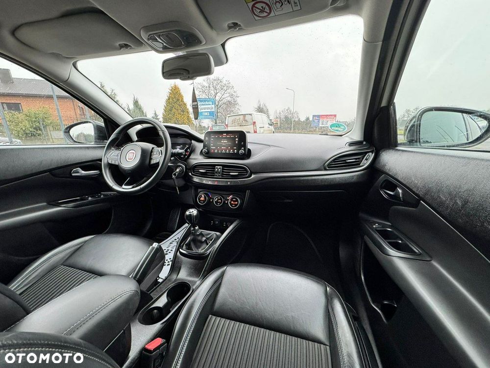 Fiat Tipo 1.4 T-Jet 16v S-Design - 29