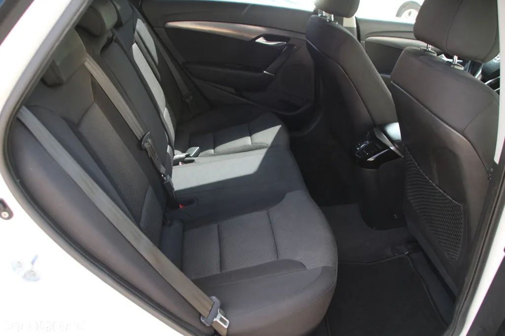 Hyundai i40 1.6 GDI Business - 29