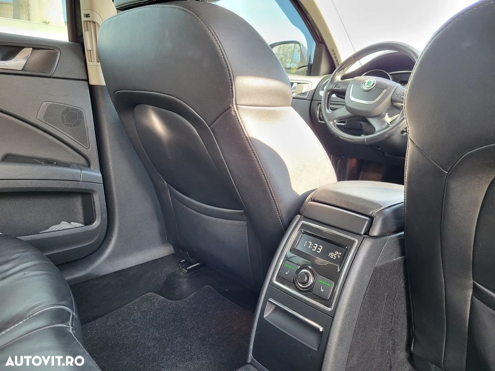 Skoda Superb 2.0 TDI DSG Elegance - 7