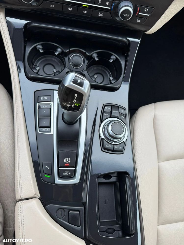 BMW Seria 5 520i Aut. - 16