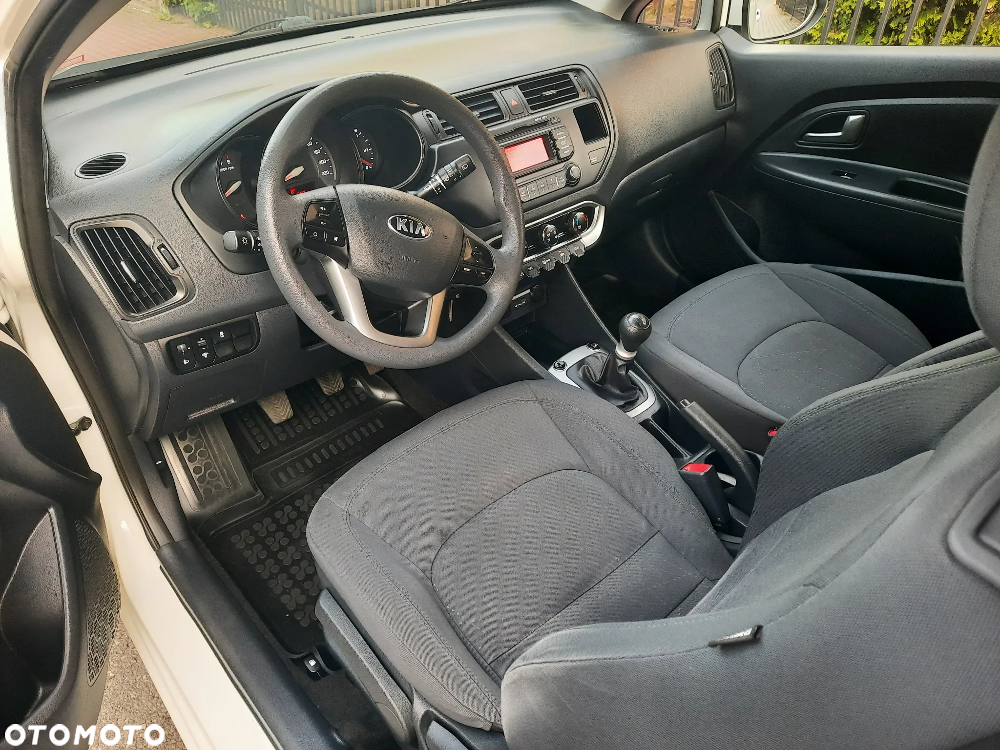 Kia Rio 1.2 Dream Team Edition - 10