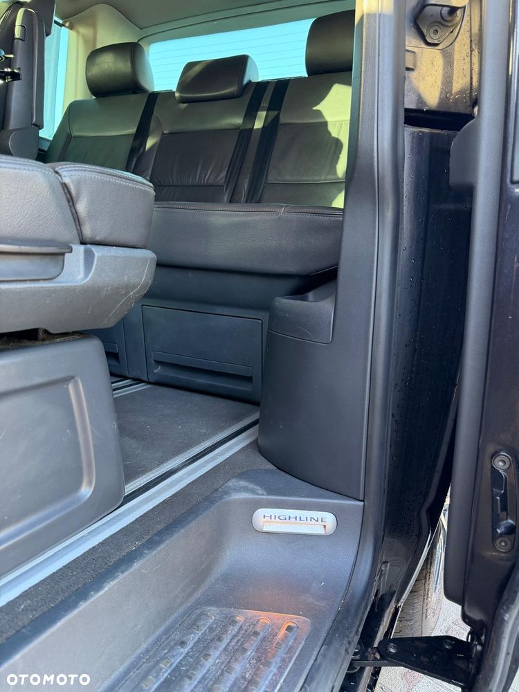 Volkswagen Multivan - 11